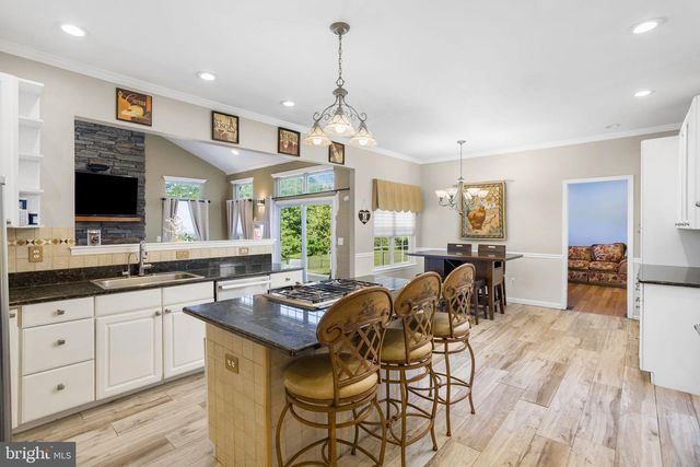 9 TROTTER WAY, Cream Ridge, NJ 08514