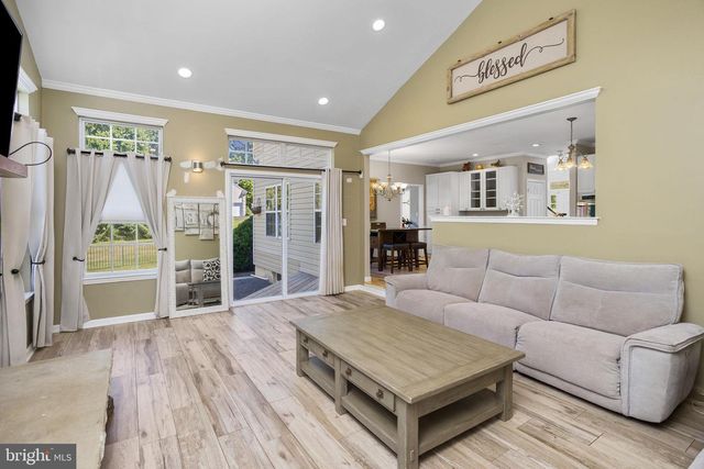 9 TROTTER WAY, Cream Ridge, NJ 08514