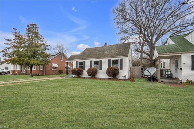 13 E Lamington RD, Hampton, VA 23669