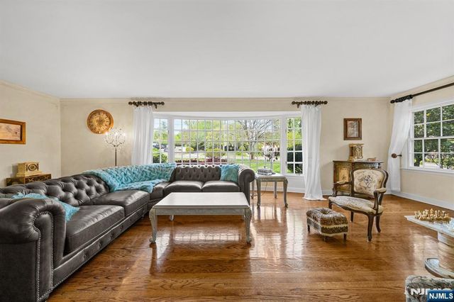 328 Ridgewood Avenue, Ridgewood, NJ 07450
