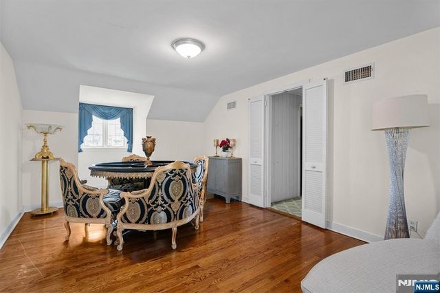 328 Ridgewood Avenue, Ridgewood, NJ 07450
