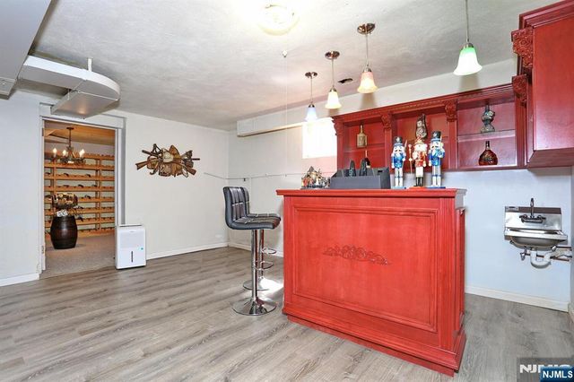 328 Ridgewood Avenue, Ridgewood, NJ 07450
