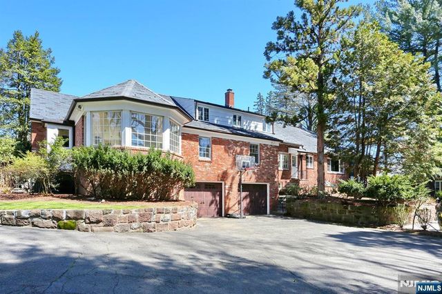328 Ridgewood Avenue, Ridgewood, NJ 07450