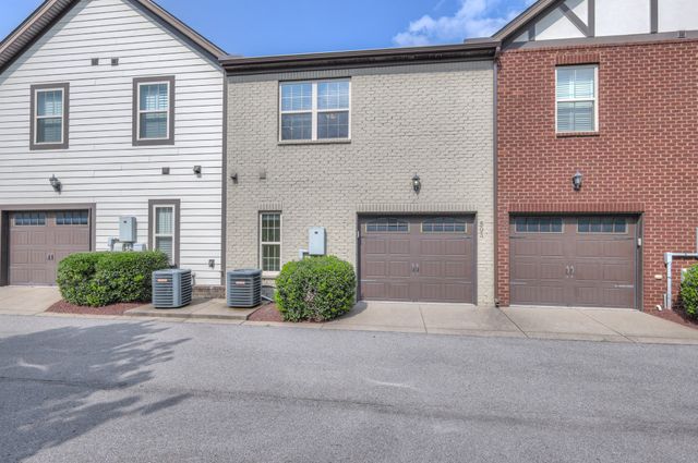 503 Vintage Green Ln, Franklin, TN 37064