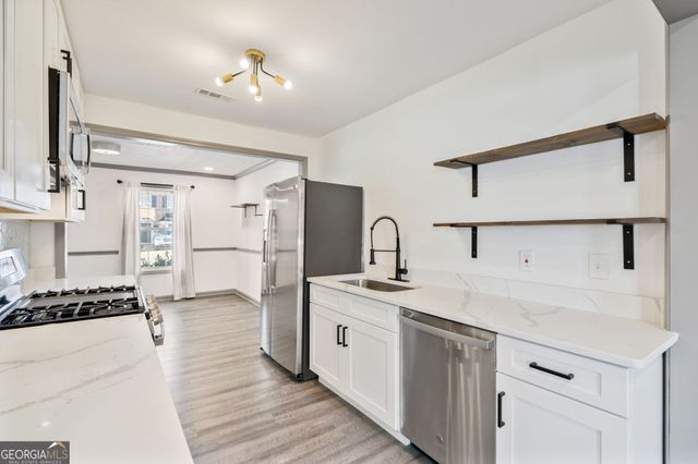 1525 Paces Ferry North Drive SE, Smyrna, GA 30080