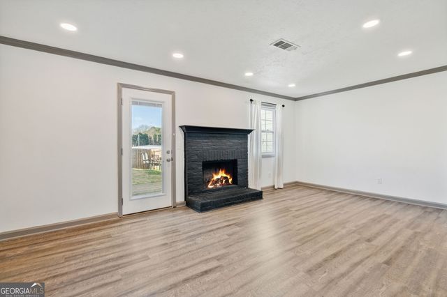 1525 Paces Ferry North Drive SE, Smyrna, GA 30080