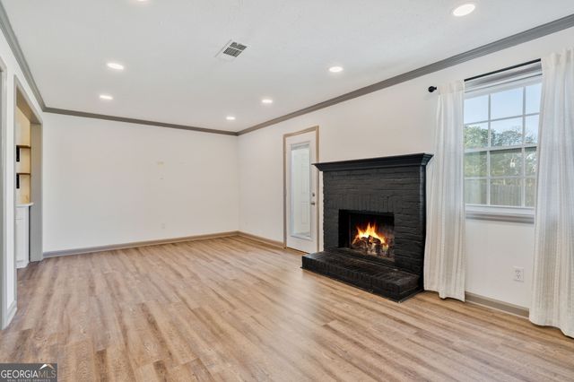 1525 Paces Ferry North Drive SE, Smyrna, GA 30080