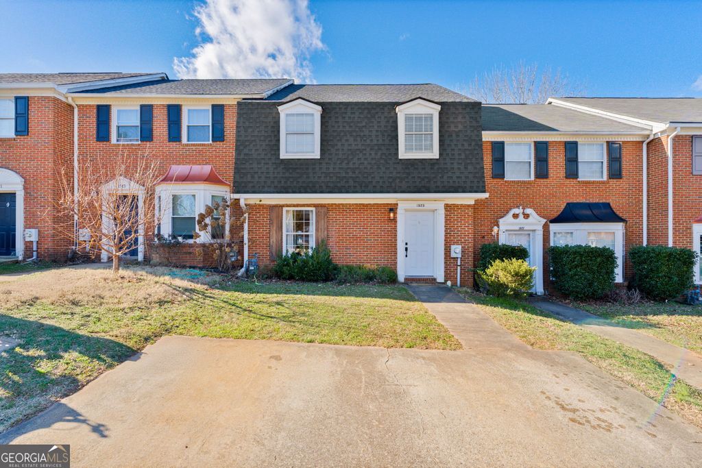 1525 Paces Ferry North Drive SE, Smyrna, GA 30080