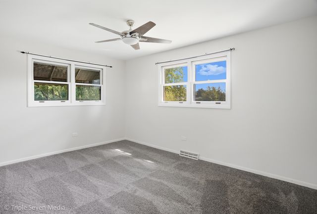 11307 German Church Road, Willow Springs, IL 60480