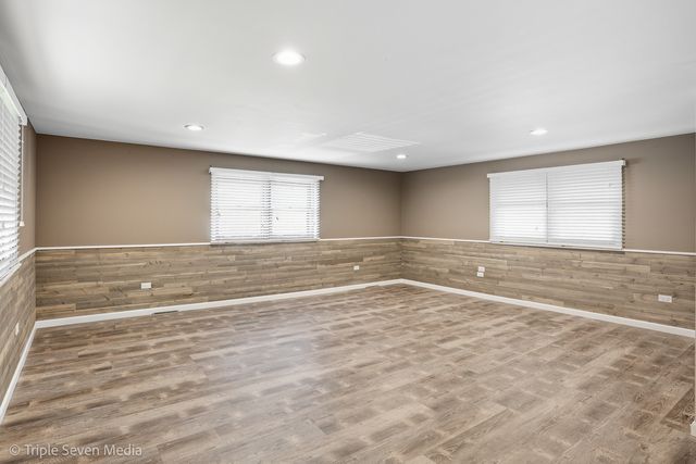 11307 German Church Road, Willow Springs, IL 60480