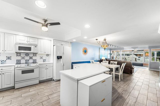 3031 NE 51st Street 106w, Fort Lauderdale, FL 33308