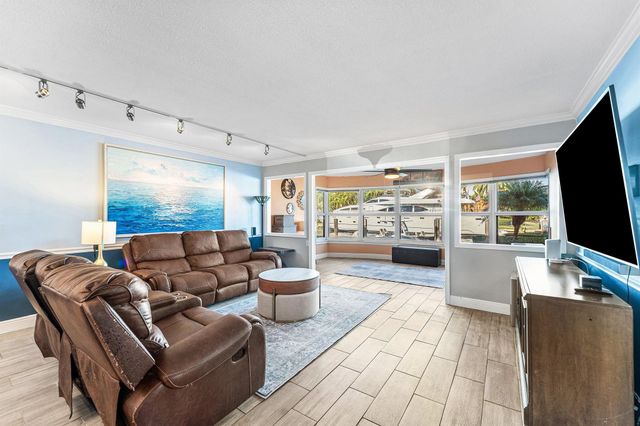 3031 NE 51st Street 106w, Fort Lauderdale, FL 33308