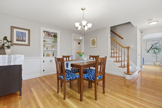 20 Hilltop Ter, Woburn, MA 01801