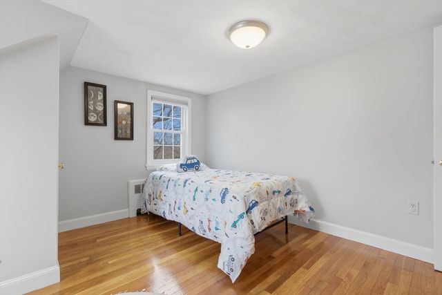 20 Hilltop Ter, Woburn, MA 01801