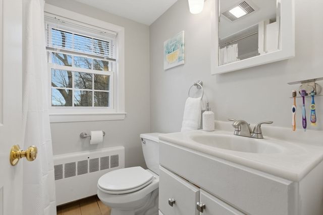 20 Hilltop Ter, Woburn, MA 01801