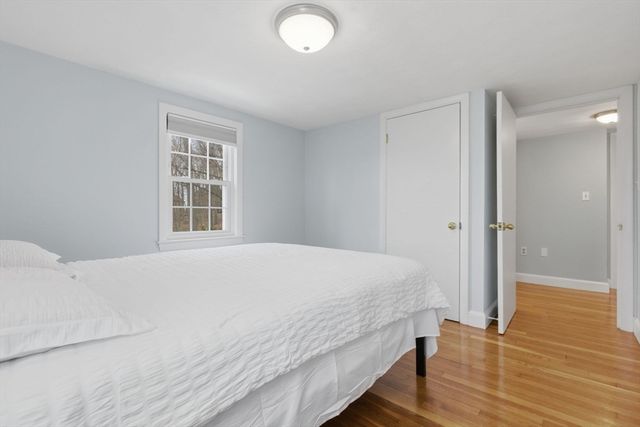 20 Hilltop Ter, Woburn, MA 01801