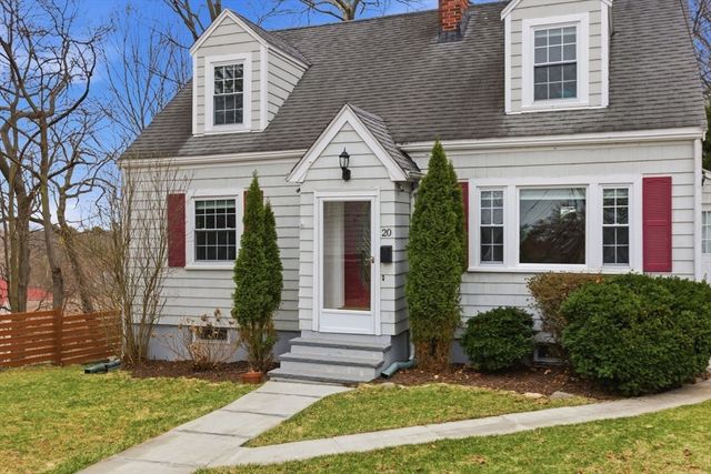 20 Hilltop Ter, Woburn, MA 01801