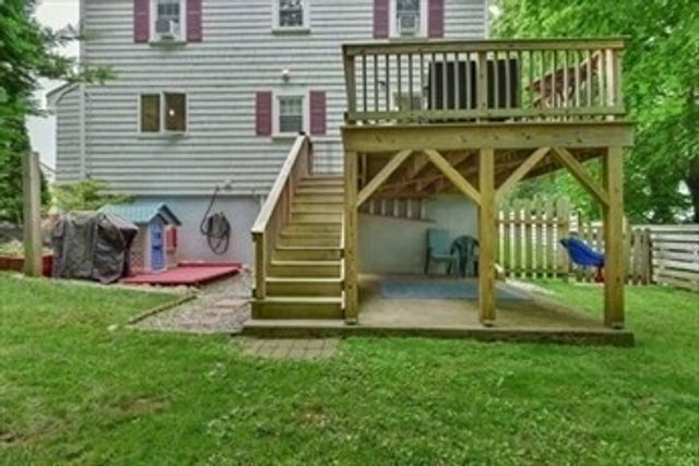 20 Hilltop Ter, Woburn, MA 01801