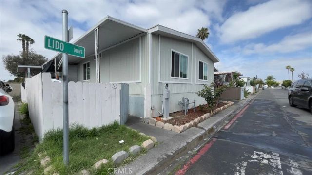 220 Lido 238, Santa Ana, CA 92703