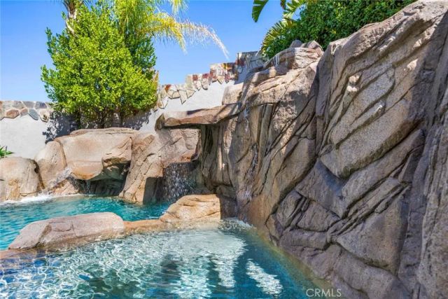 1981 Olympia Fields, Corona, CA 92883