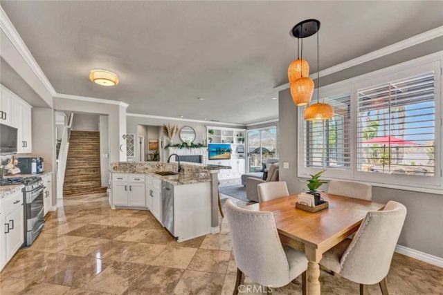 1981 Olympia Fields, Corona, CA 92883