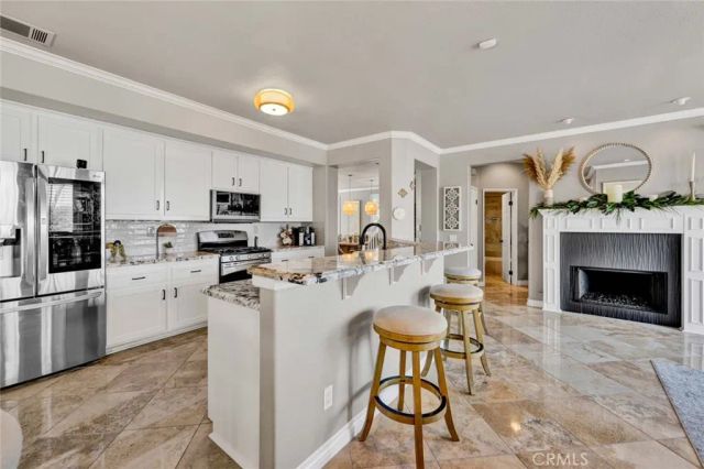 1981 Olympia Fields, Corona, CA 92883