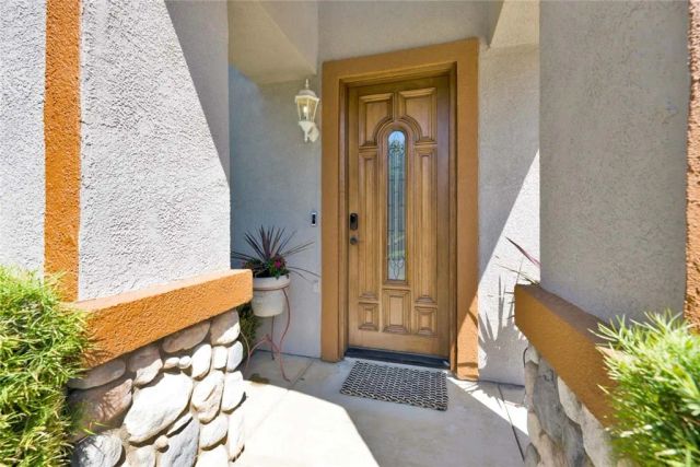 1981 Olympia Fields, Corona, CA 92883