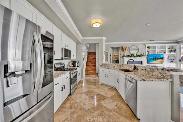 1981 Olympia Fields, Corona, CA 92883