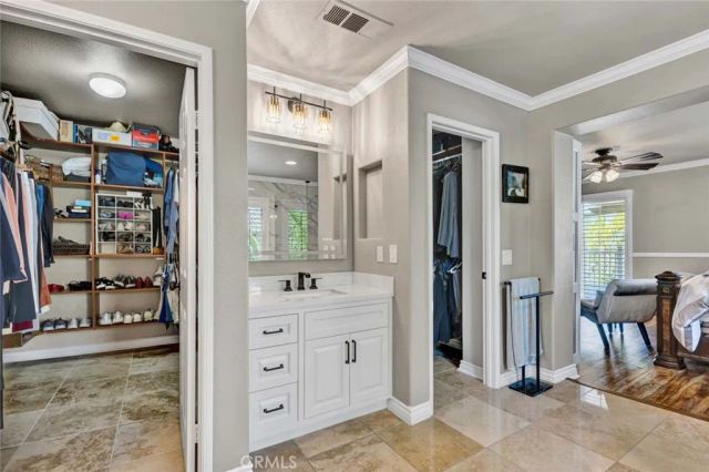 1981 Olympia Fields, Corona, CA 92883