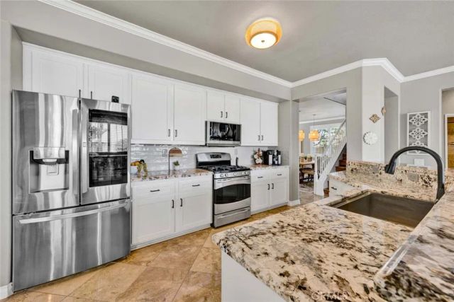 1981 Olympia Fields, Corona, CA 92883
