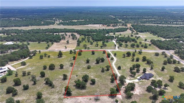 56 Powder Ridge, Luling, TX 78648