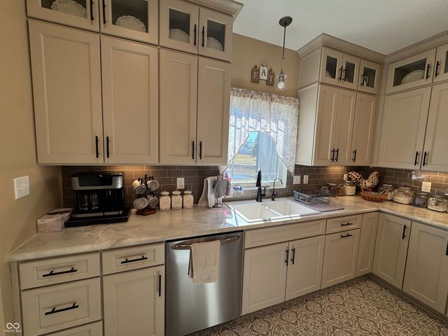 1485 N Monroe Way, Rushville, IN 46173