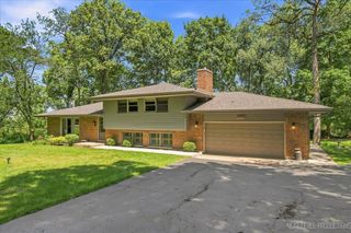 4N621 Deerslayer Drive, Elburn, IL 60119