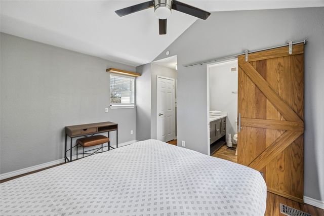 1802 N Prairie Avenue, Dallas, TX 75204