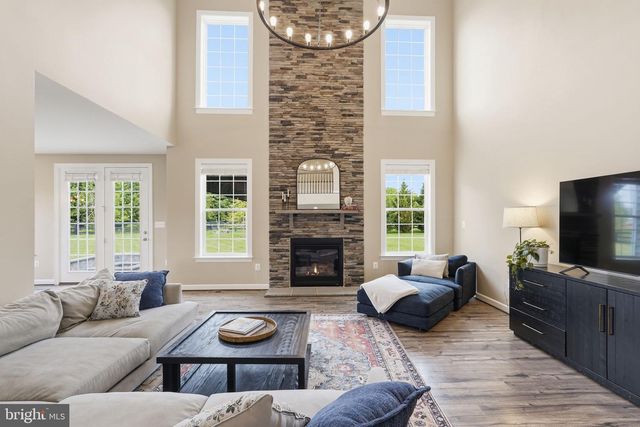 38640 WOODSAGE CT, Waterford, VA 20197