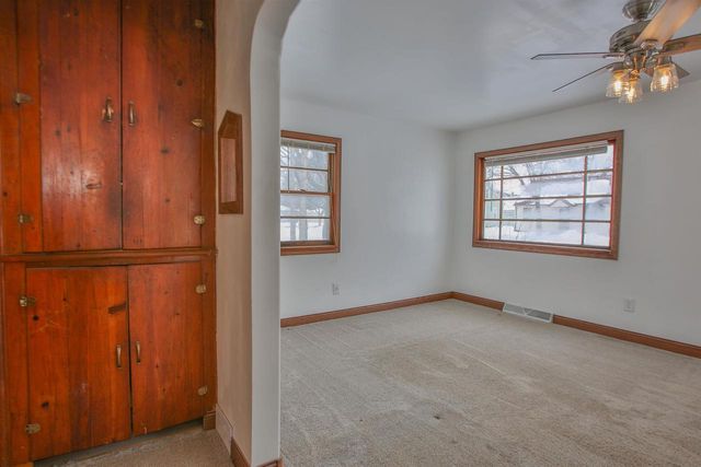 424 N 8TH AVENUE, Wausau, WI 54401