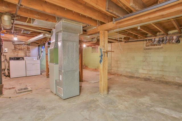 424 N 8TH AVENUE, Wausau, WI 54401