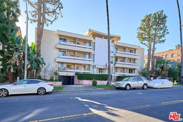 425 S Kenmore Avenue 104, Los Angeles, CA 90020