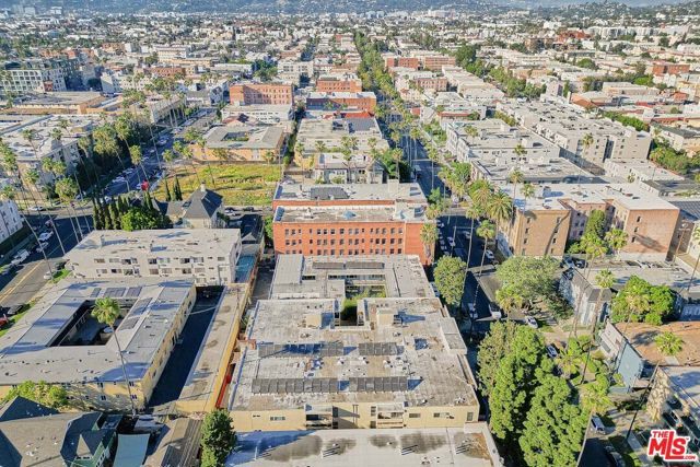 425 S Kenmore Avenue 104, Los Angeles, CA 90020