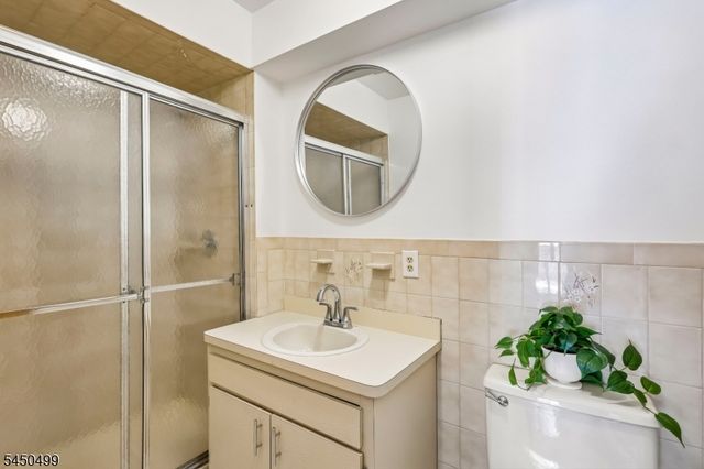 33 Henry Pl B2, Hackensack City, NJ 07601