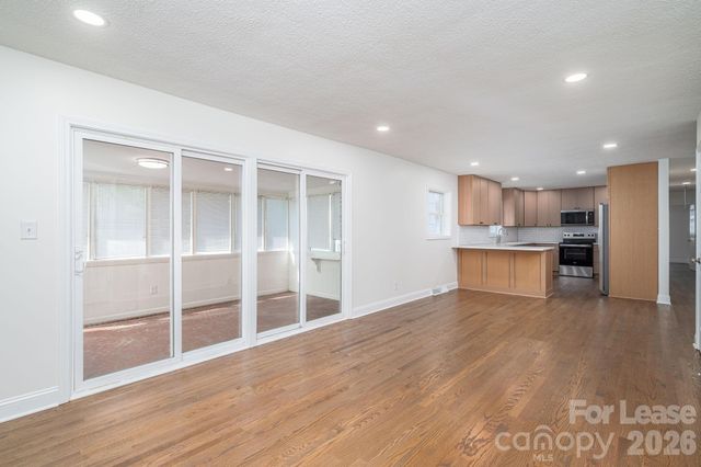 2020 Helen Drive, Gastonia, NC 28054