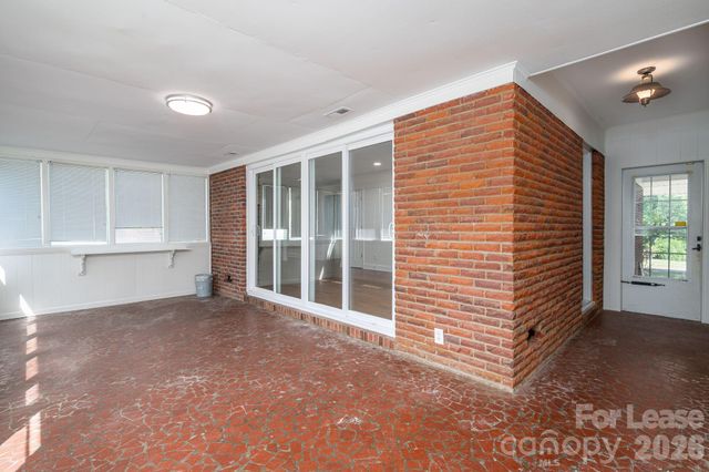 2020 Helen Drive, Gastonia, NC 28054