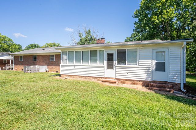 2020 Helen Drive, Gastonia, NC 28054