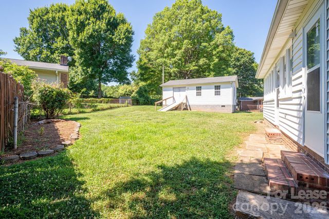 2020 Helen Drive, Gastonia, NC 28054