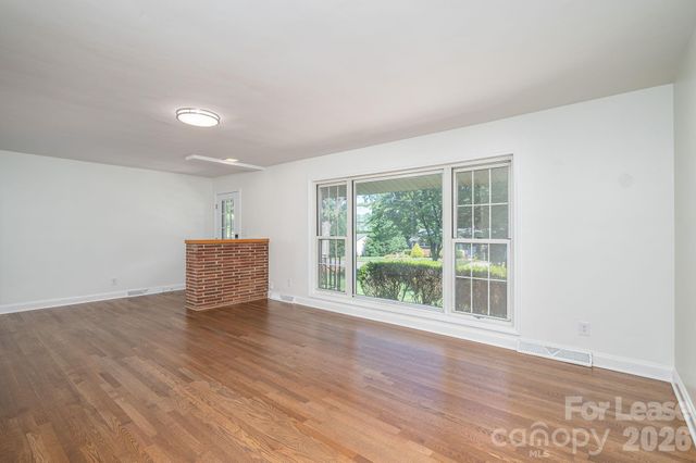 2020 Helen Drive, Gastonia, NC 28054