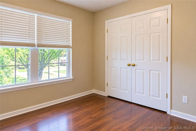 131 Meadow Drive, Sellersburg, IN 47172