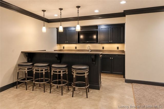 131 Meadow Drive, Sellersburg, IN 47172