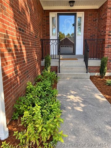 131 Meadow Drive, Sellersburg, IN 47172