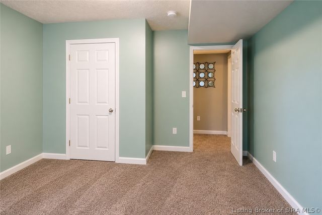 131 Meadow Drive, Sellersburg, IN 47172