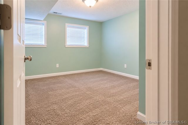 131 Meadow Drive, Sellersburg, IN 47172